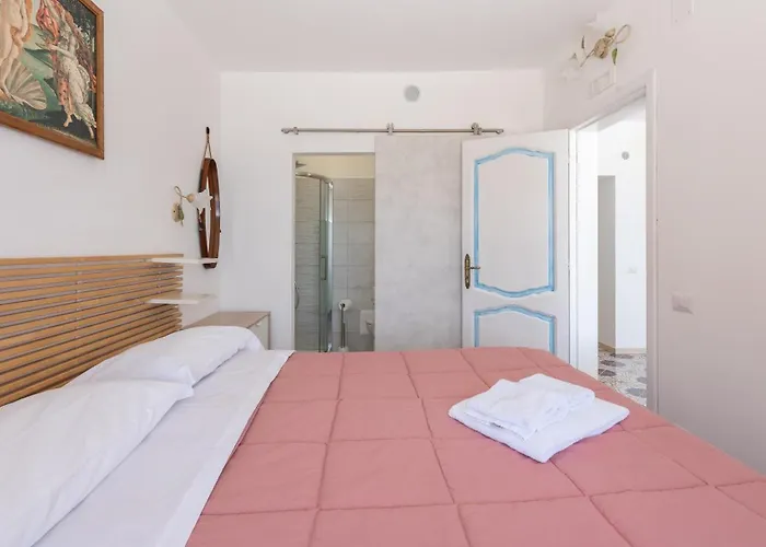 Alexa & Ella House *