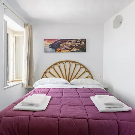 Будинок відпочинку Alexa & Ella House *