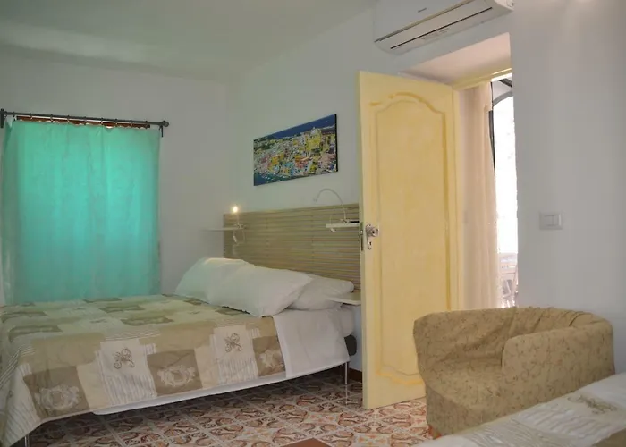 Alexa & Ella House * Позітано